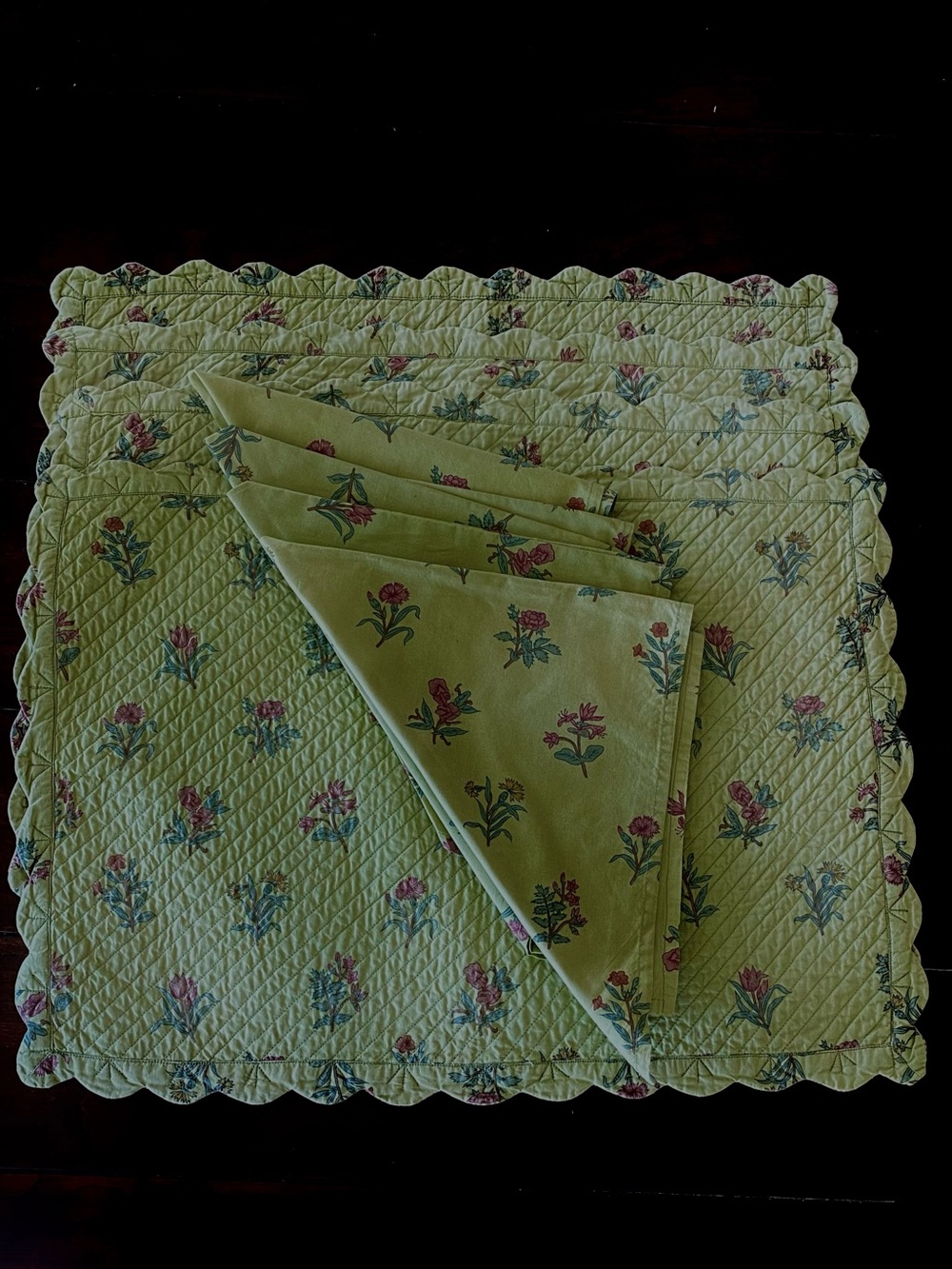 Williams Sonoma Sage Green Quilted Floral Placemat and Napkin Set
